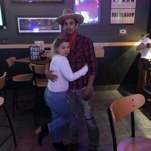 Meet your Posher, Devon